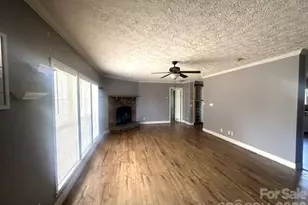 123 Earls Ridge Rd, Gaffney, SC 29341 - Photo 2