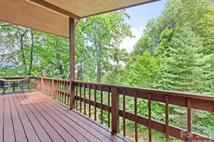 1672 Summit Dr, Maggie Valley, NC 28751 - Photo 10