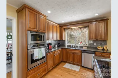 71 W Fairway Drive, Etowah, NC 28729 - Photo 18