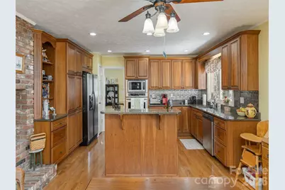 71 W Fairway Drive, Etowah, NC 28729 - Photo 16