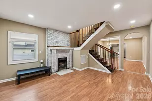 209 W Marsh St, Salisbury, NC 28144 - Photo 6