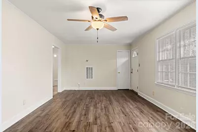 3200 Markland Drive, Charlotte, NC 28208 - Photo 4