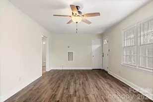 3200 Markland Dr, Charlotte, NC 28208 - Photo 4