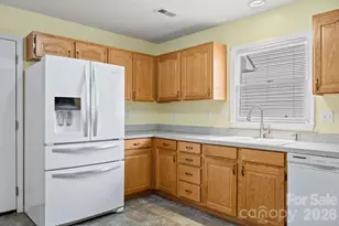 202 Hidden Creek Cir, Salisbury, NC 28147 - Photo 18