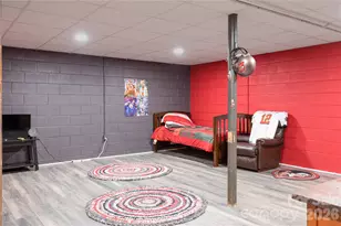 286 Valley Rd, Hickory, NC 28601 - Photo 22