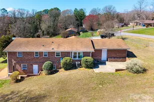 286 Valley Rd, Hickory, NC 28601 - Photo 26