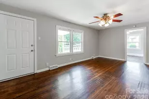 5216 Eaton Cir, Charlotte, NC 28208 - Photo 6