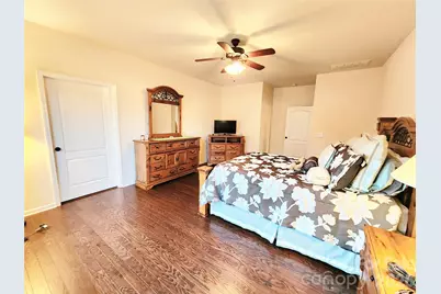 7315 Strawberry Fields Lane, Charlotte, NC 28278 - Photo 18