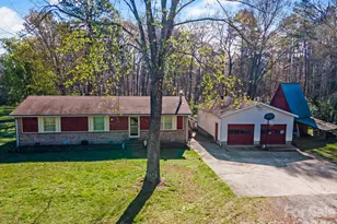 104 Louise Dr, Stanley, NC 28164 - Photo 2