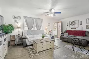 104 Louise Dr, Stanley, NC 28164 - Photo 4