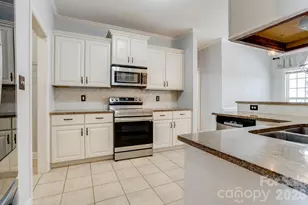 3909 Christin Gamble Ct, Bessemer City, NC 28016 - Photo 6