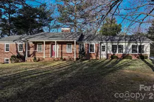 1629 Nc 126 Rd, Morganton, NC 28655 - Photo 2