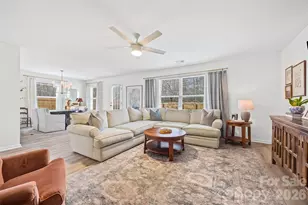 5223 Fernhill Dr, Charlotte, NC 28217 - Photo 10