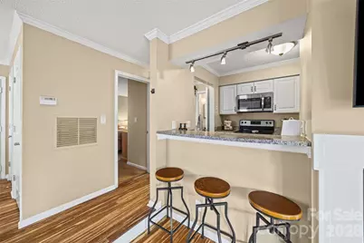 308 Queens Road #17, Charlotte, NC 28204 - Photo 8
