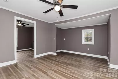 427 Pleasant Avenue, Kannapolis, NC 28081 - Photo 6