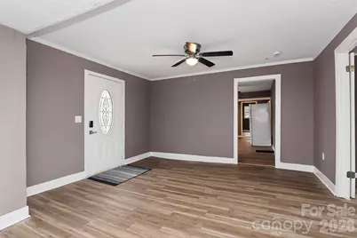 427 Pleasant Avenue, Kannapolis, NC 28081 - Photo 4