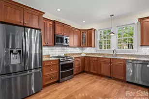 21 Dianthus Dr, Asheville, NC 28803 - Photo 10