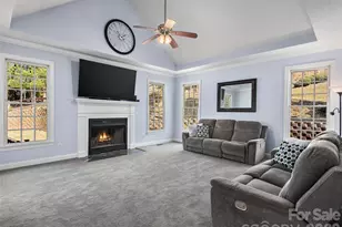 21 Dianthus Dr, Asheville, NC 28803 - Photo 6