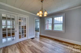 6090 US 23 Hwy, Mars Hill, NC 28754 - Photo 8