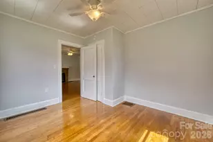 6090 US 23 Hwy, Mars Hill, NC 28754 - Photo 16