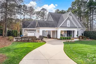 141 Stonewall Beach Ln, Mooresville, NC 28117 - Photo 2