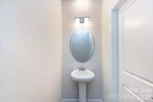 6017 Longar Ln, Charlotte, NC 28269 - Photo 4