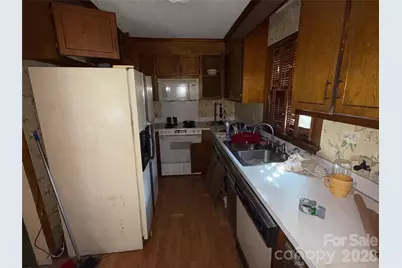 4215 Dinglewood Avenue, Charlotte, NC 28205 - Photo 12