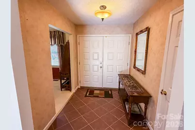 1017 3rd Avenue NW, Conover, NC 28613 - Photo 18