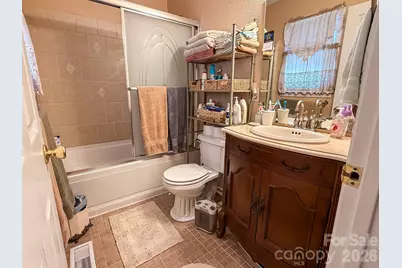 1017 3rd Avenue NW, Conover, NC 28613 - Photo 28