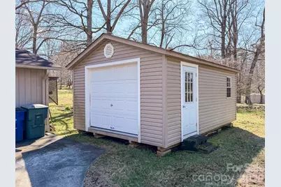 1017 3rd Avenue NW, Conover, NC 28613 - Photo 46