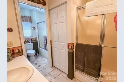 1017 3rd Avenue NW, Conover, NC 28613 - Photo 34