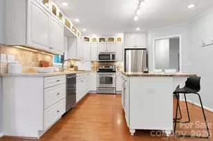 95 Ridgewood Pl, Brevard, NC 28712 - Photo 10