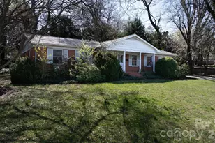 308 E Concord St, Morganton, NC 28655 - Photo 2