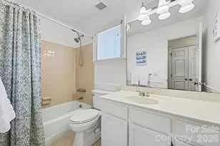 9041 J M Keynes Dr, Charlotte, NC 28262 - Photo 8