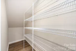 6001 Longar Ln, Charlotte, NC 28269 - Photo 10