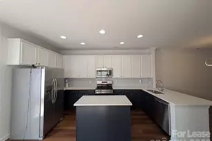 5133 Prosperity Church Rd, Charlotte, NC 28269 - Photo 4