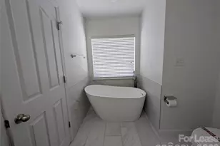 5133 Prosperity Church Rd, Charlotte, NC 28269 - Photo 16