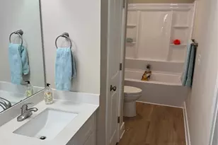 222 Center St, Chester, SC 29706 - Photo 8