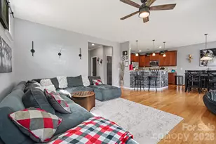 1109 Blackwaterside Dr, Fort Mill, SC 29715 - Photo 8