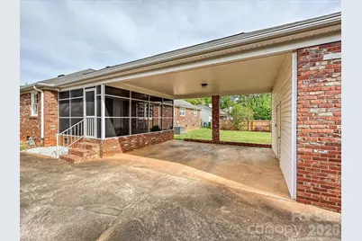 3927 Barclay Downs Drive, Charlotte, NC 28209 - Photo 30