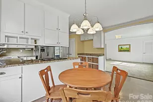 3927 Barclay Downs Dr, Charlotte, NC 28209 - Photo 14