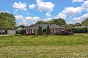 3927 Barclay Downs Dr, Charlotte, NC 28209 - Photo 32