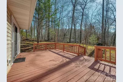 3 Country Road, Hendersonville, NC 28791 - Photo 16