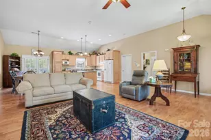 270 Spicewood Cir, Troutman, NC 28166 - Photo 6