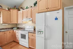 270 Spicewood Cir, Troutman, NC 28166 - Photo 14