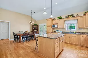 270 Spicewood Cir, Troutman, NC 28166 - Photo 10