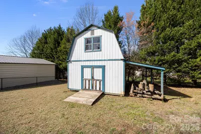 107 Panther Creek Road E, Troutman, NC 28166 - Photo 32