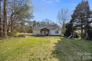 107 Panther Creek Road E, Troutman, NC 28166 - Photo 32
