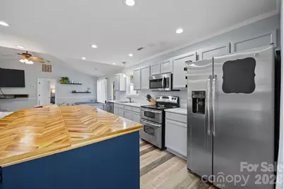 107 Panther Creek Road E, Troutman, NC 28166 - Photo 18