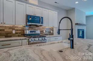 2 Holly Hill Ct, Asheville, NC 28806 - Photo 20